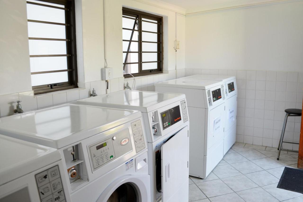 דרבנוויל Broadway Self Catering Apartments מראה חיצוני תמונה