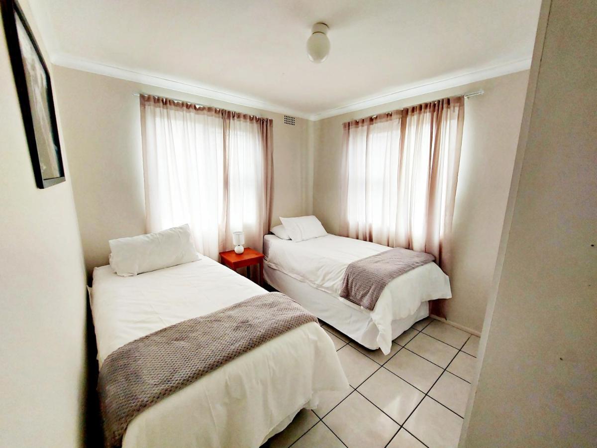 דרבנוויל Broadway Self Catering Apartments מראה חיצוני תמונה