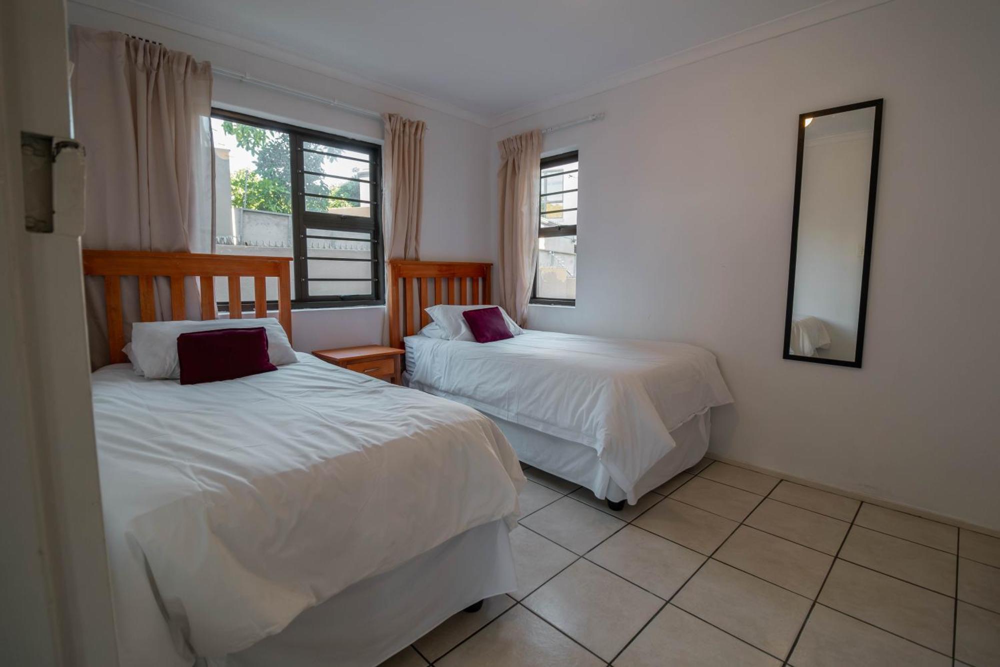 דרבנוויל Broadway Self Catering Apartments מראה חיצוני תמונה